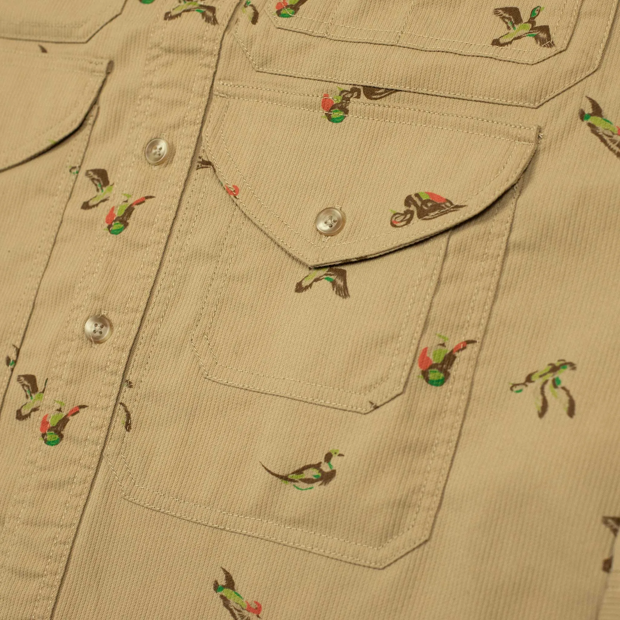 Adventure shirt in printed duck beige poly corduroy