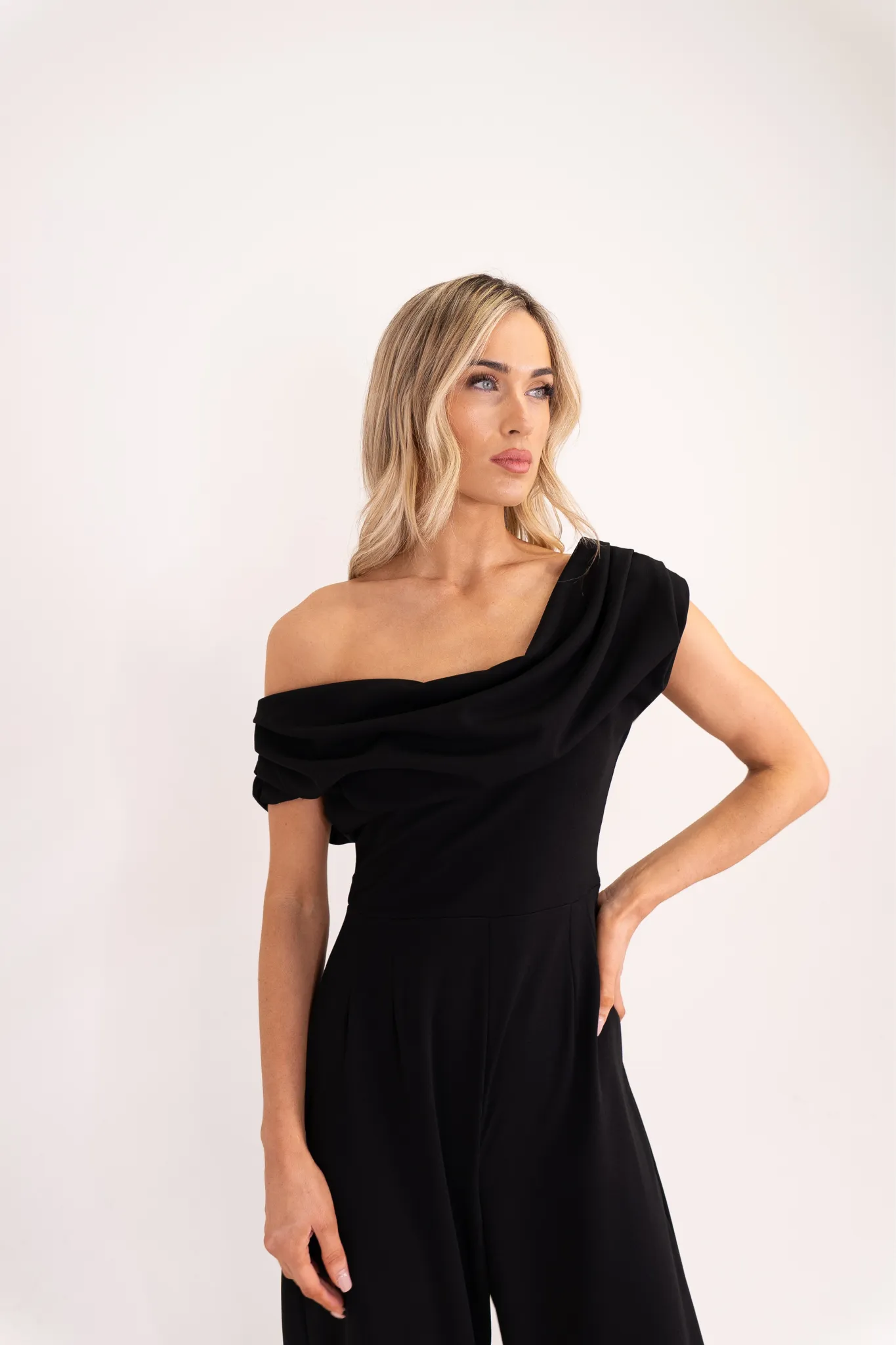 Alexandra Drop Shoulder Jumpsuit In Black