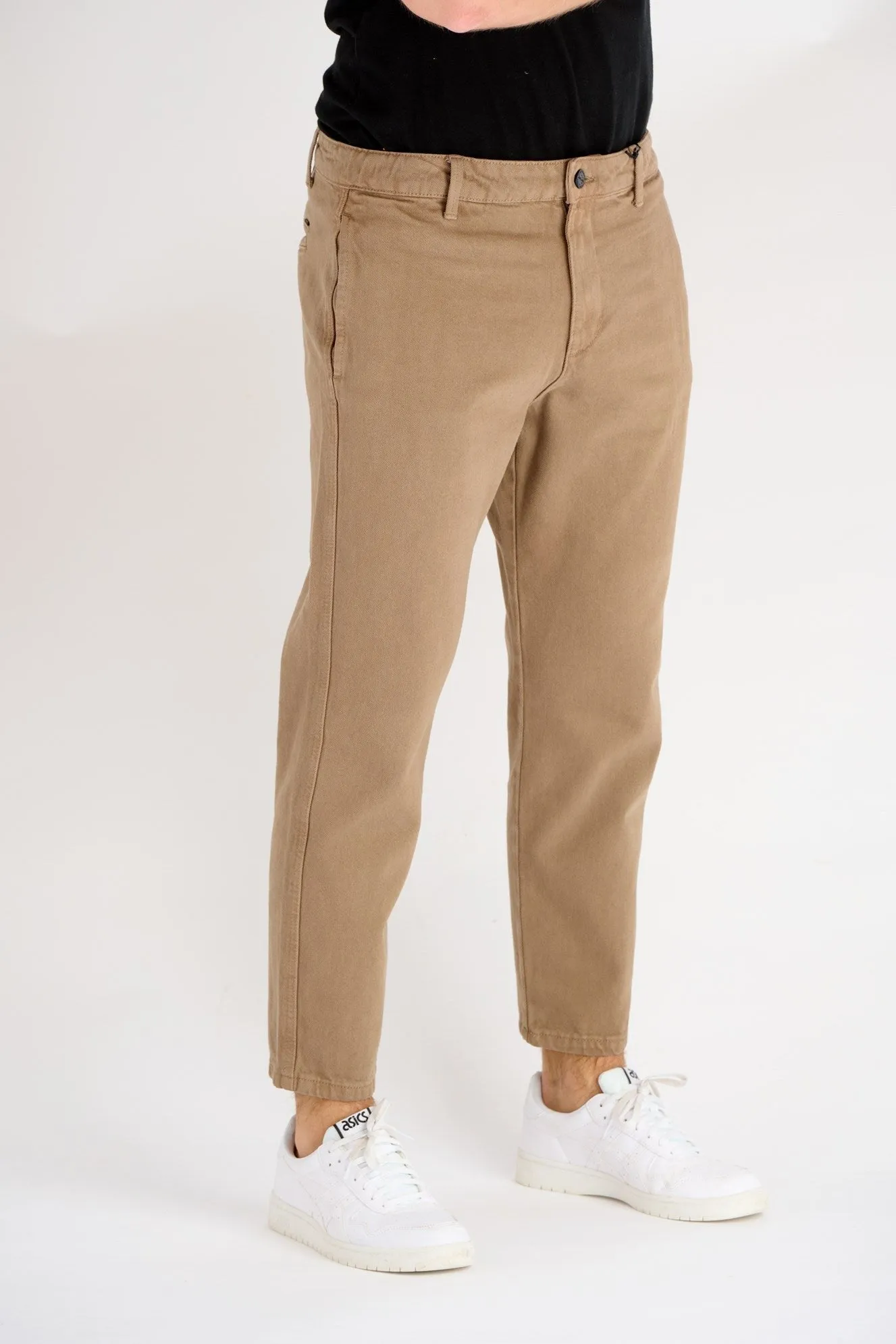 Avi Beam Chino Twill Pants - Shitake