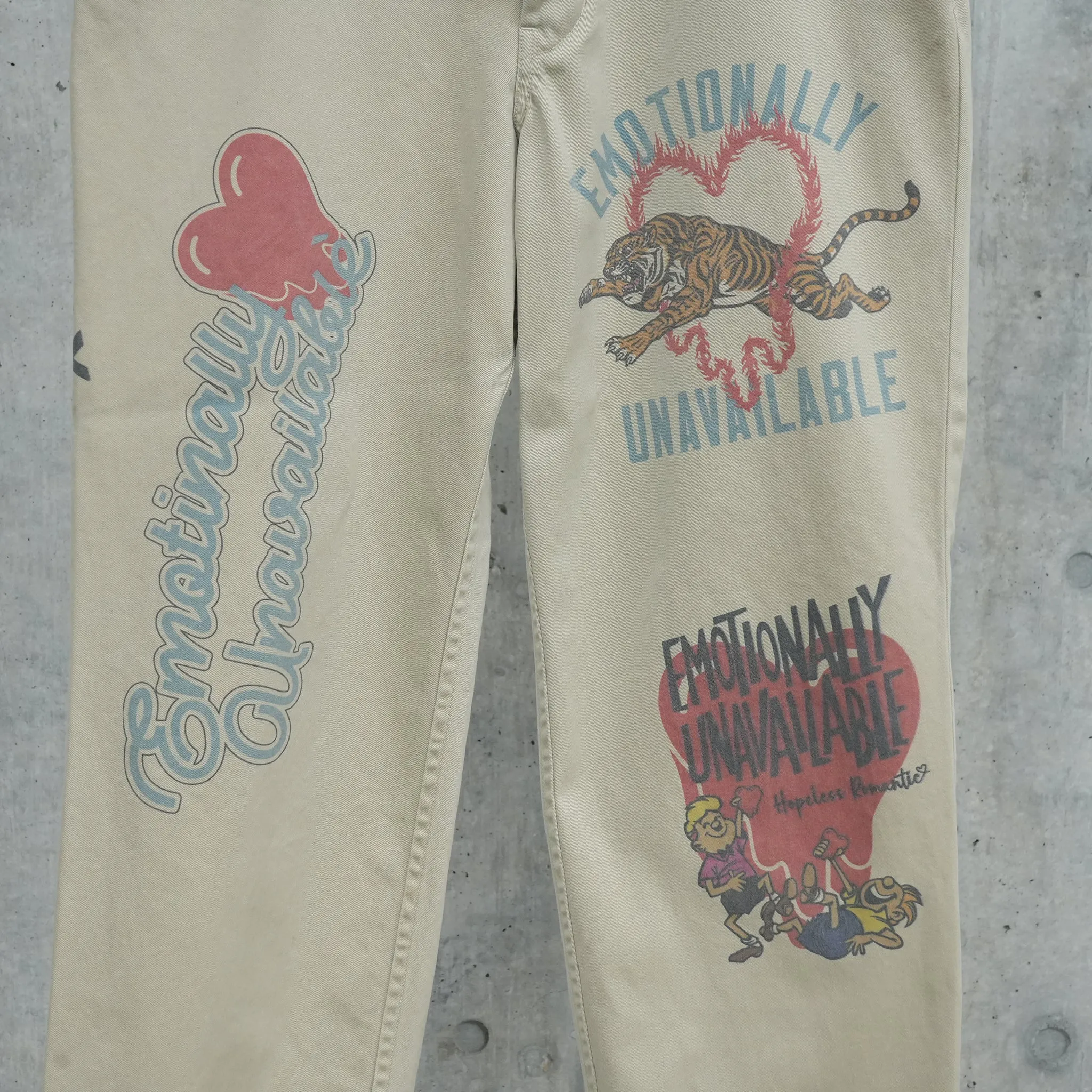 GUARD UR HEART CHINO / BEIGE