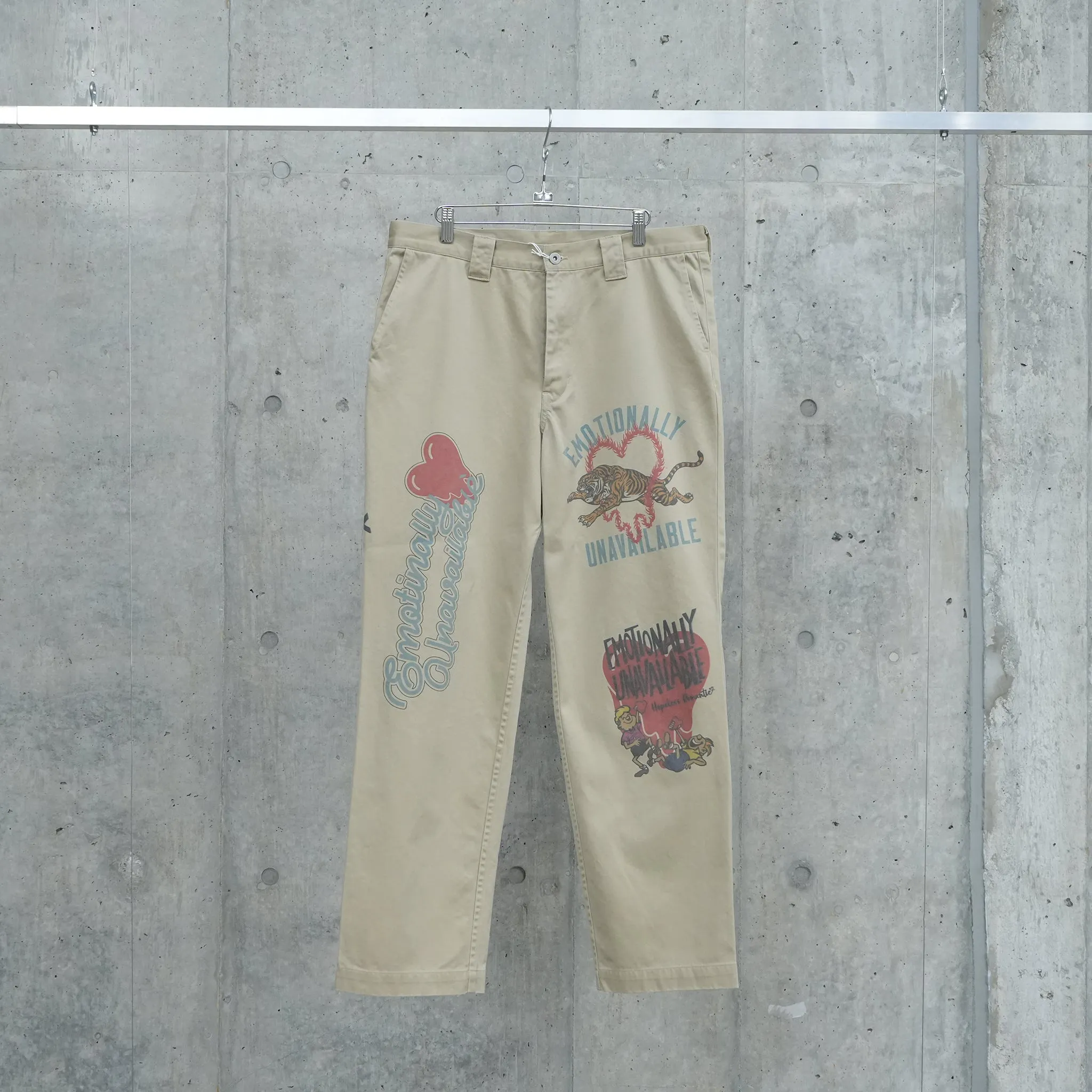 GUARD UR HEART CHINO / BEIGE