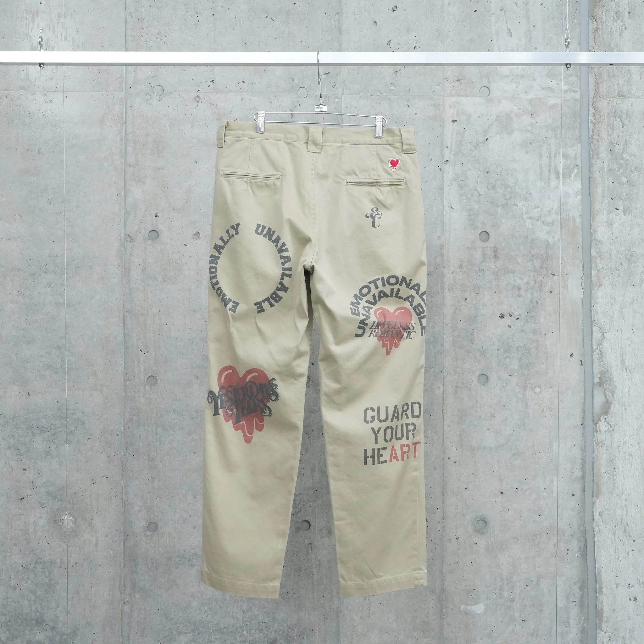 GUARD UR HEART CHINO / BEIGE