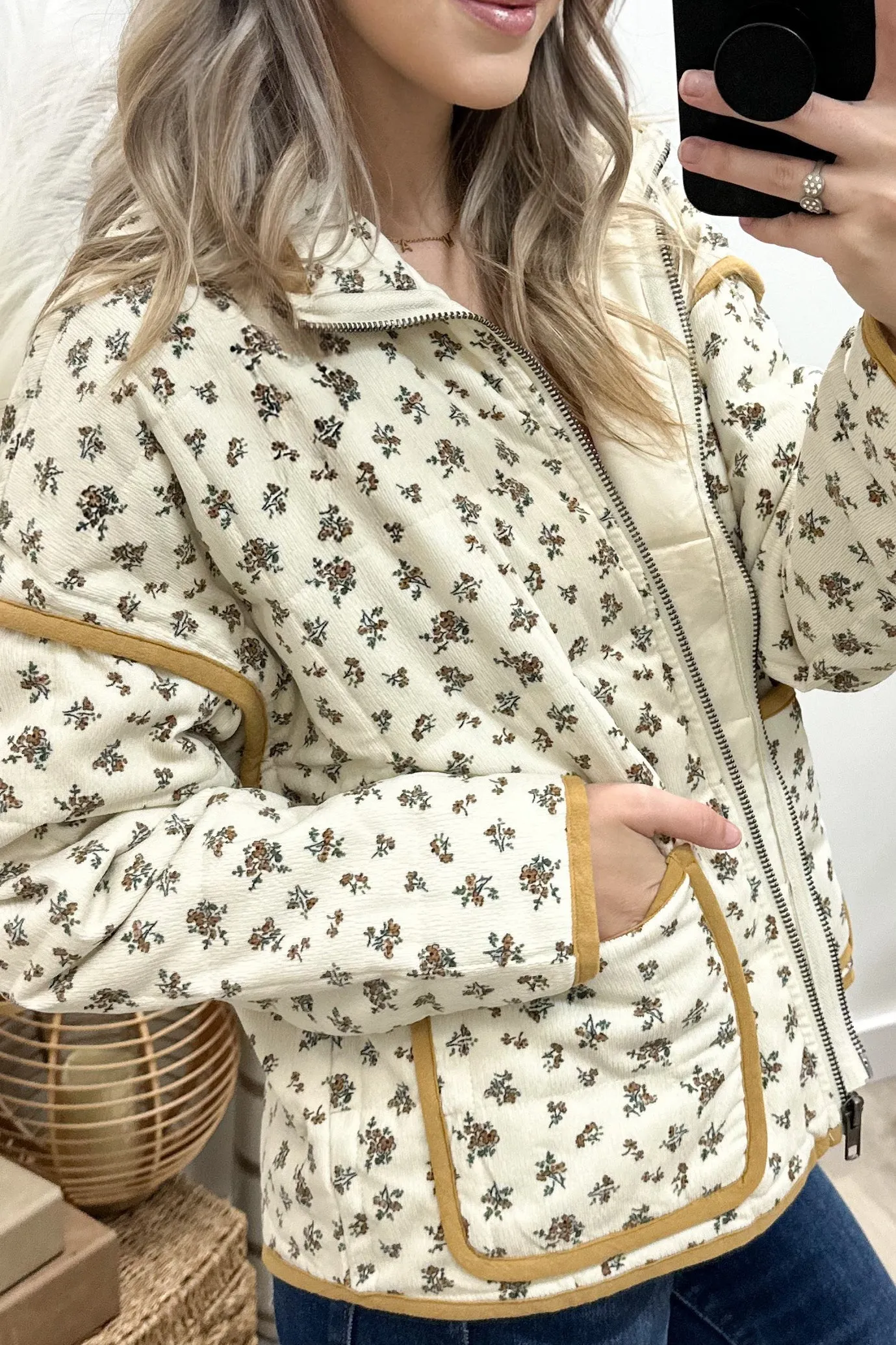 "Feeling Golden" Jacket (Cream/Golden)